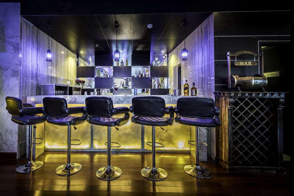 Clarion Inn Jaipur Kukas Ресторан фото