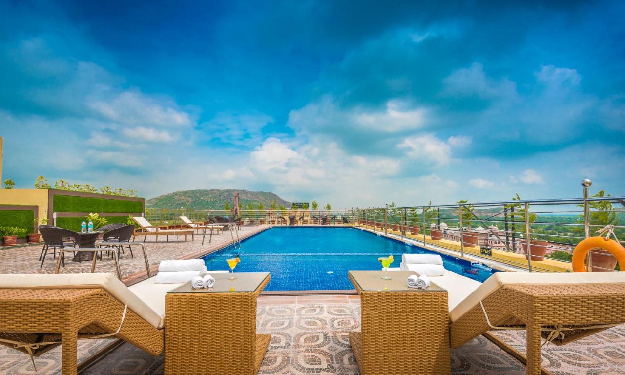 Clarion Inn Jaipur Kukas Экстерьер фото