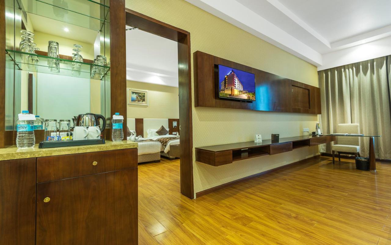 Clarion Inn Jaipur Kukas Экстерьер фото