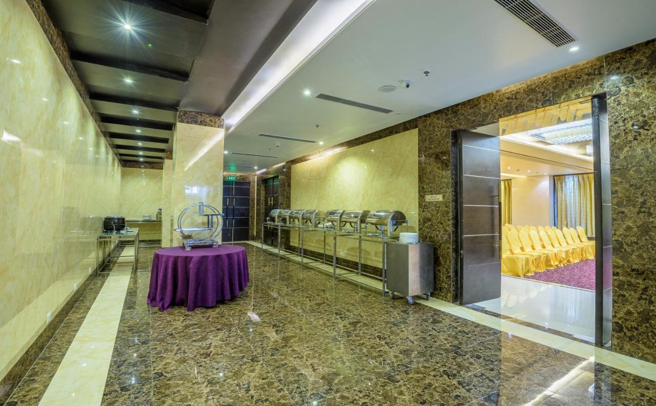 Clarion Inn Jaipur Kukas Экстерьер фото