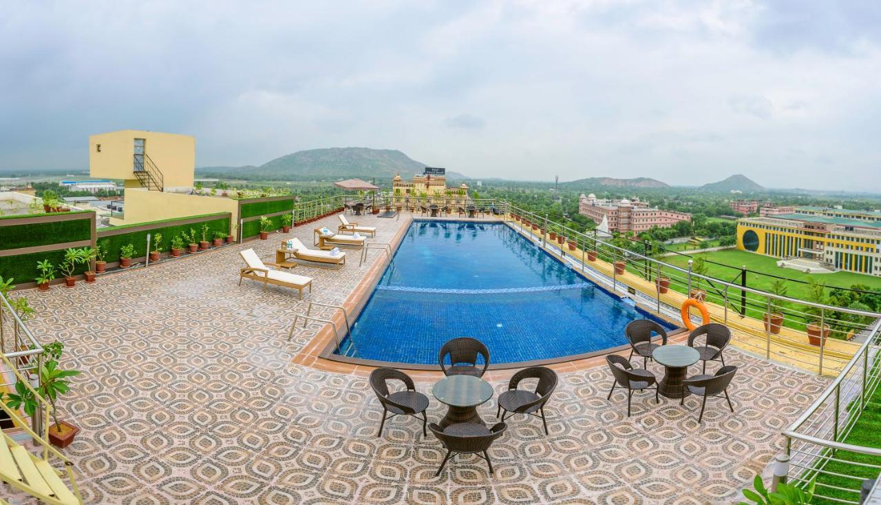 Clarion Inn Jaipur Kukas Экстерьер фото