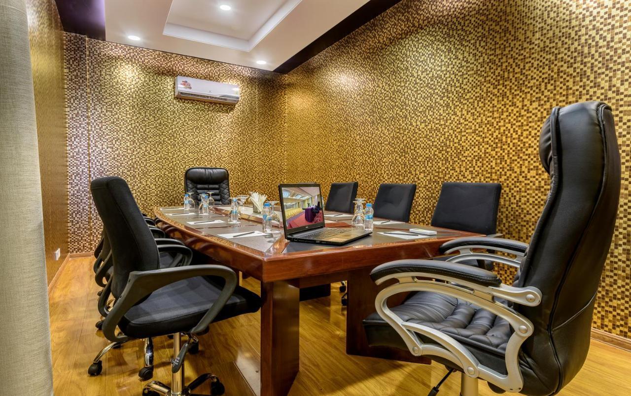 Clarion Inn Jaipur Kukas Экстерьер фото