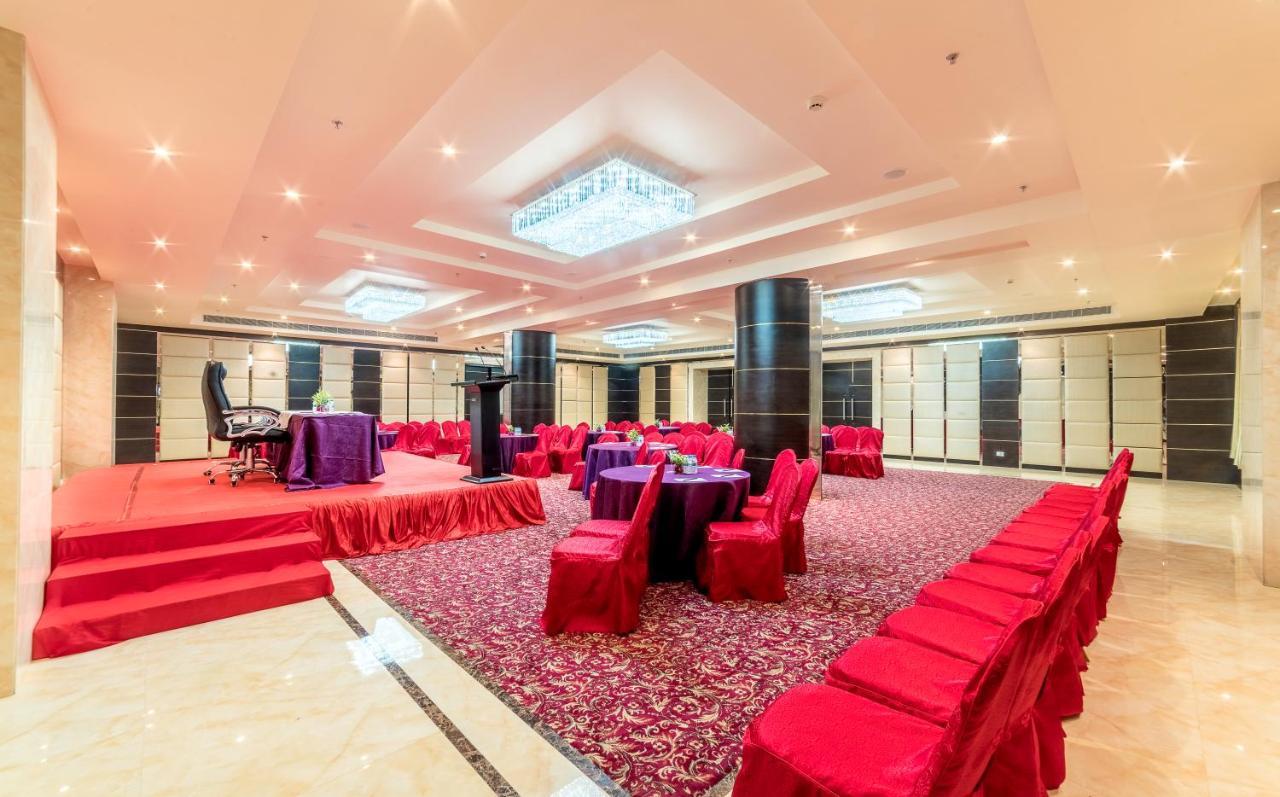 Clarion Inn Jaipur Kukas Экстерьер фото