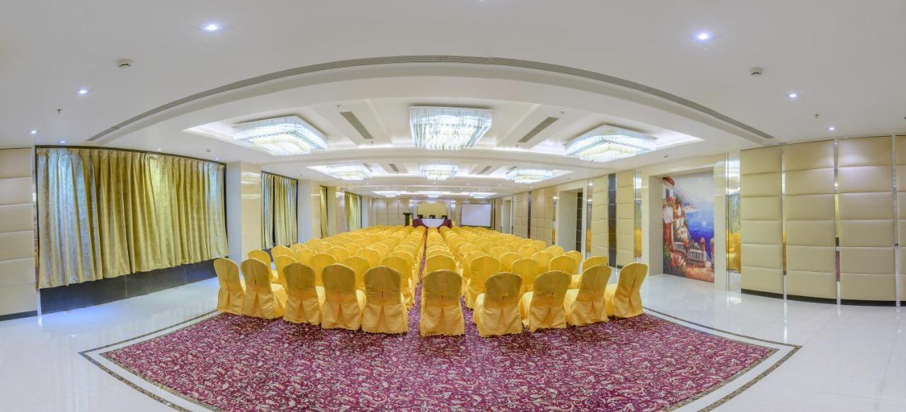 Clarion Inn Jaipur Kukas Экстерьер фото
